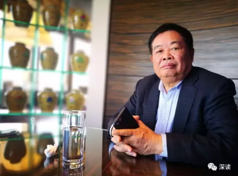 曹德旺接受深讀記者采訪