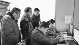 河南新鄉(xiāng) 重污染天氣來襲環(huán)保公安聯(lián)合檢查水泥企業(yè) 