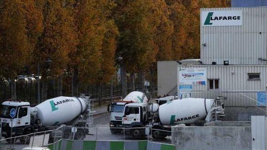 世界最大水泥制造商資助恐怖主義被調查 發(fā)聲明認錯
