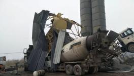 悲??！余姚百噸水泥罐體坍塌，現(xiàn)場面目全非，一人被埋……