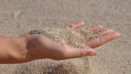 沙漠砂建房！這是有多缺砂？