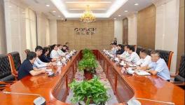 海螺水泥董事長(zhǎng)高登榜會(huì)見防水行業(yè)龍頭企業(yè)高管