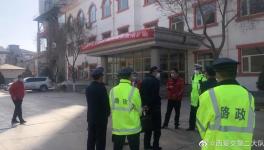 交警查獲多起“百噸王”！約談裝載單位賽馬水泥廠！